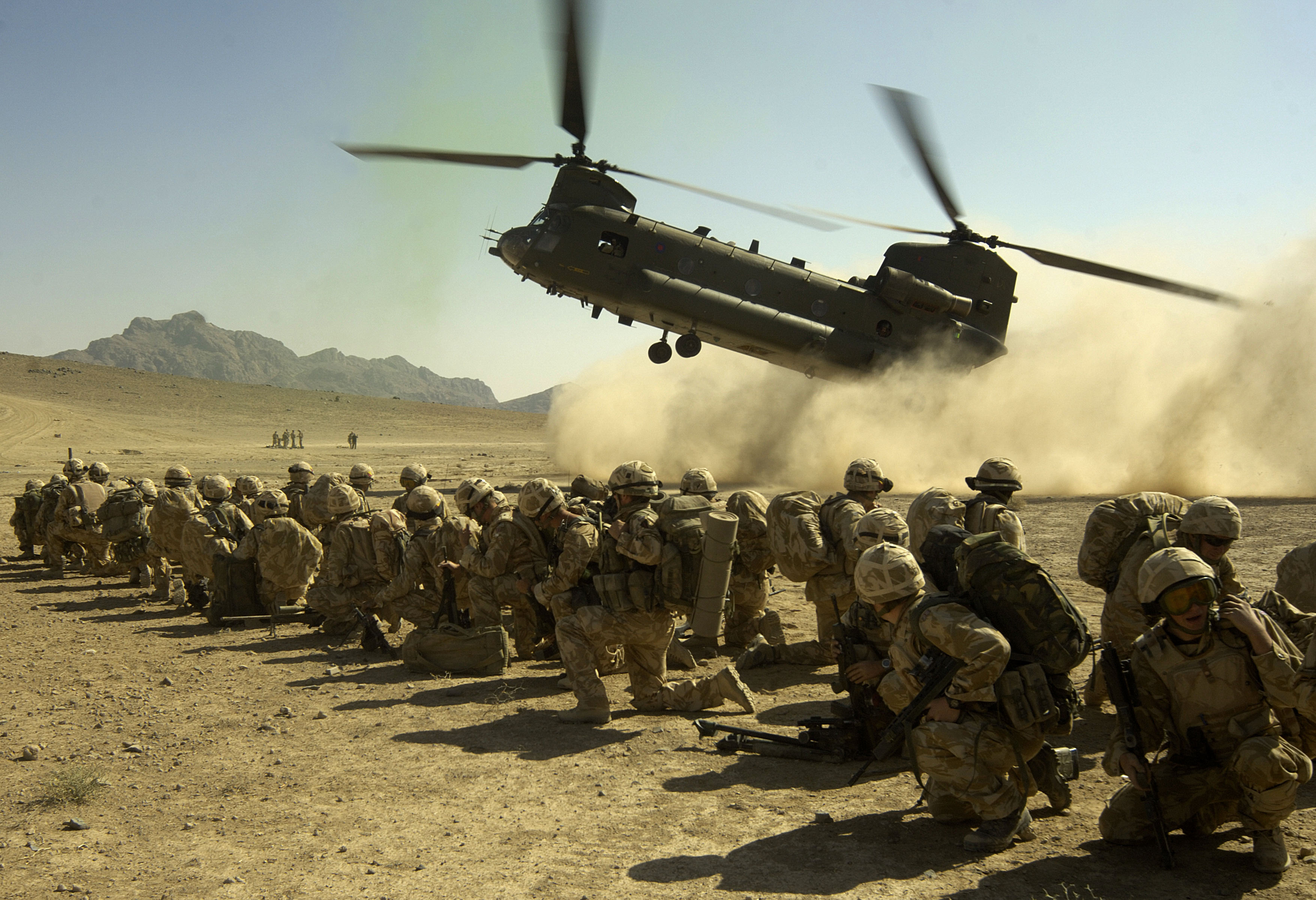 Военный конфликт в афганистане. Вертолет Чинук в Афганистане. Американские солдаты в Афганистане 1989. Армия США Афган 1979.